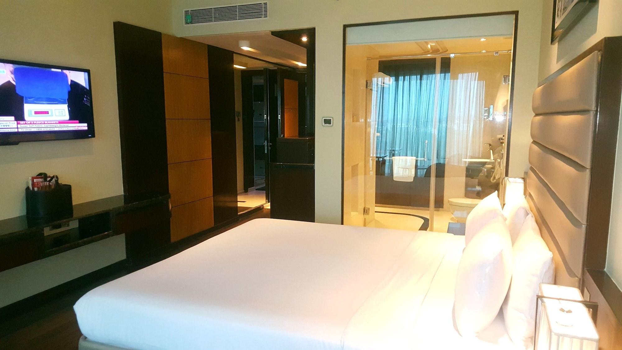 Vivanta Hyderabad, Begumpet Eksteriør bilde A room at the hotel
