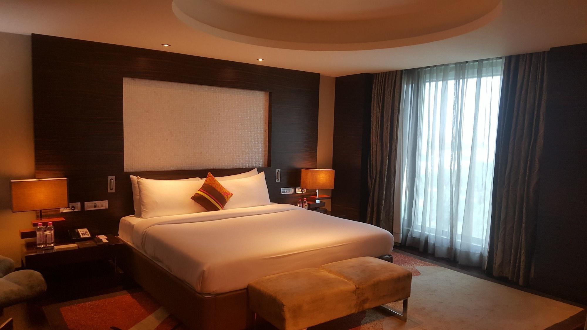 Vivanta Hyderabad, Begumpet Eksteriør bilde A bedroom at the Taj Bengal