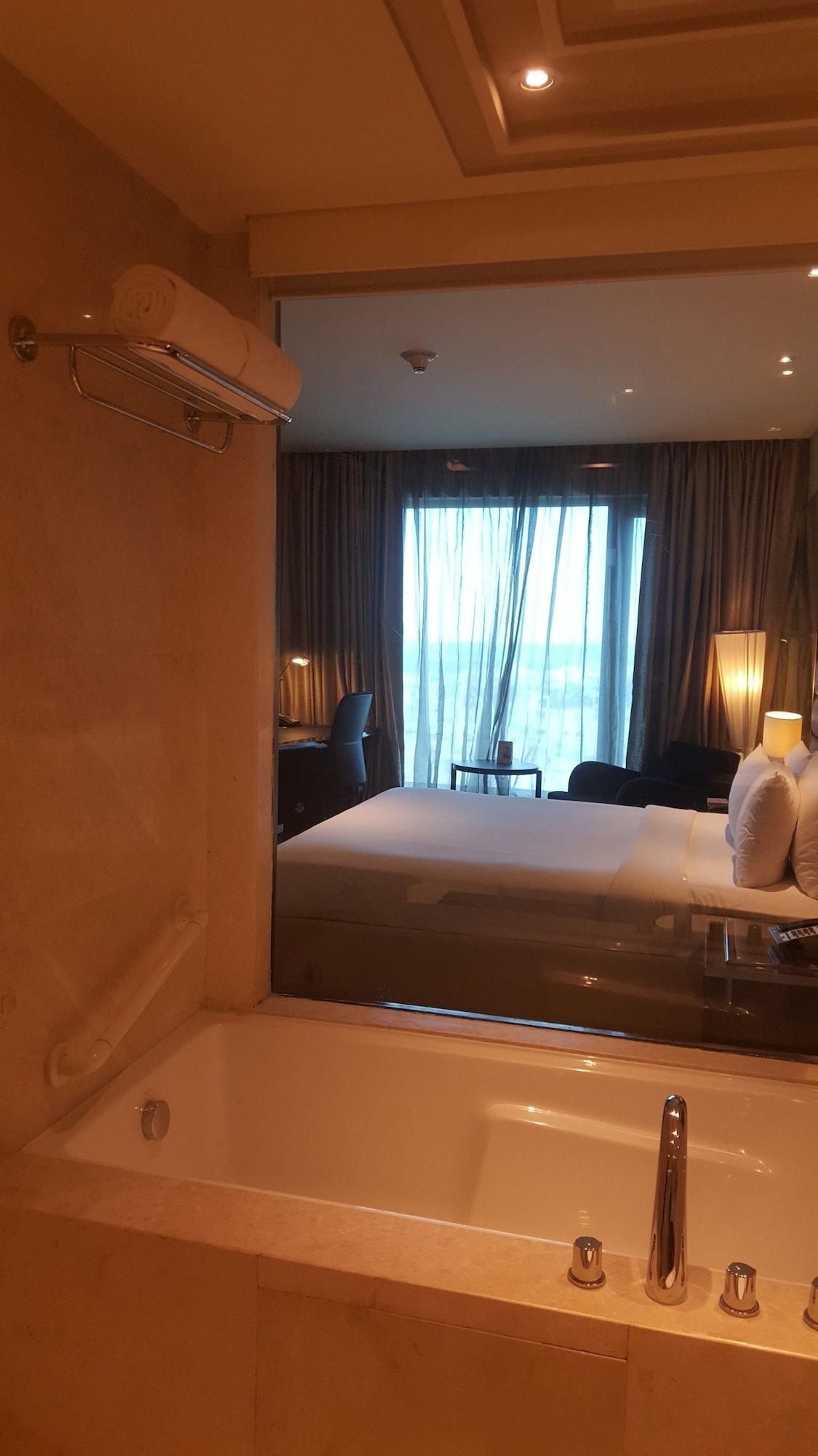 Vivanta Hyderabad, Begumpet Eksteriør bilde A room at the hotel