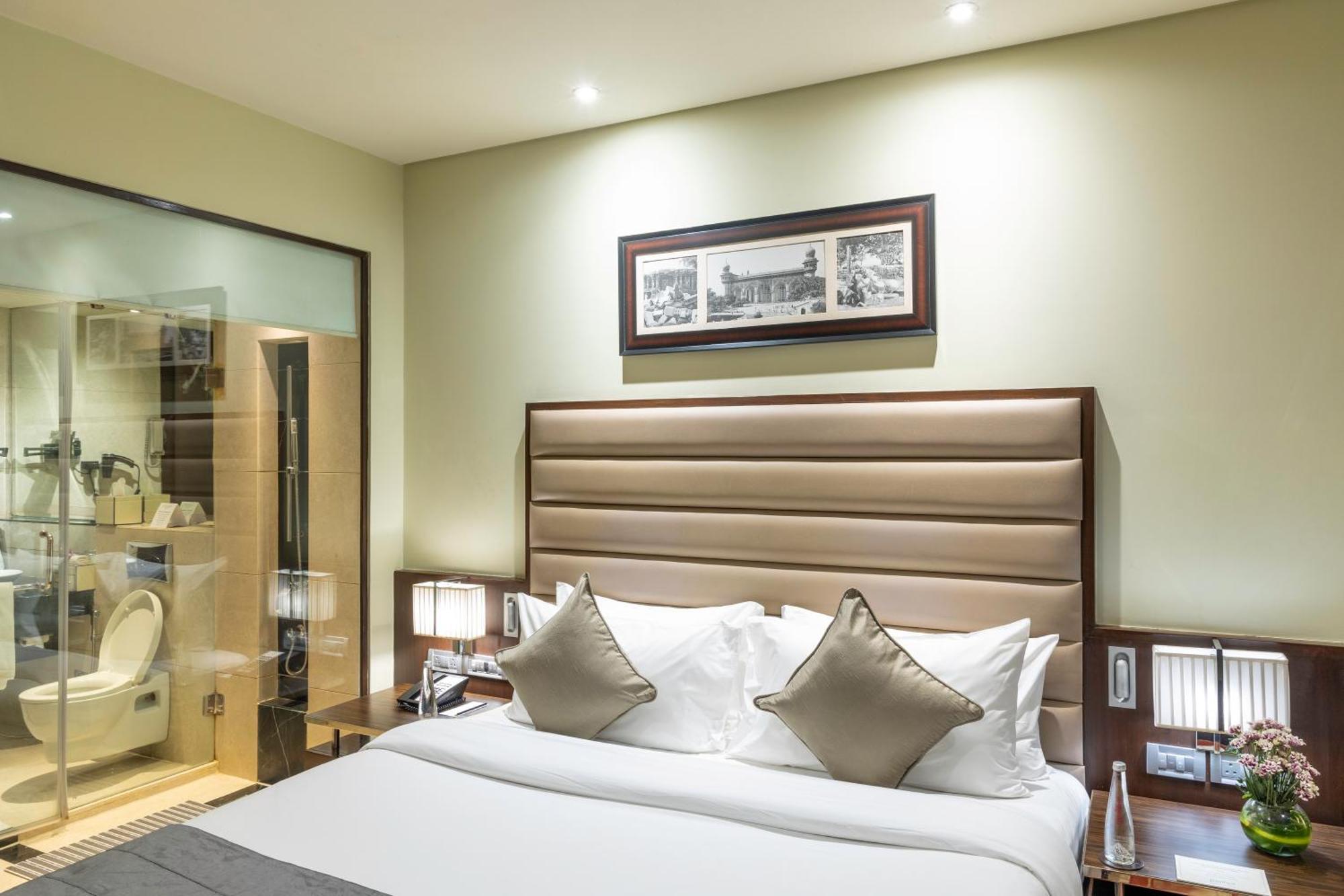 Vivanta Hyderabad, Begumpet Eksteriør bilde A room at the hotel