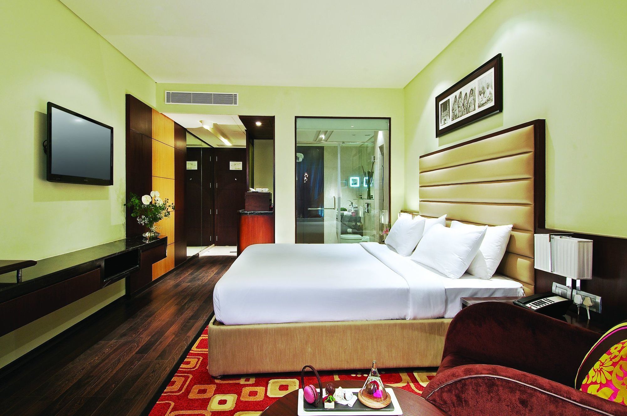 Vivanta Hyderabad, Begumpet Rom bilde