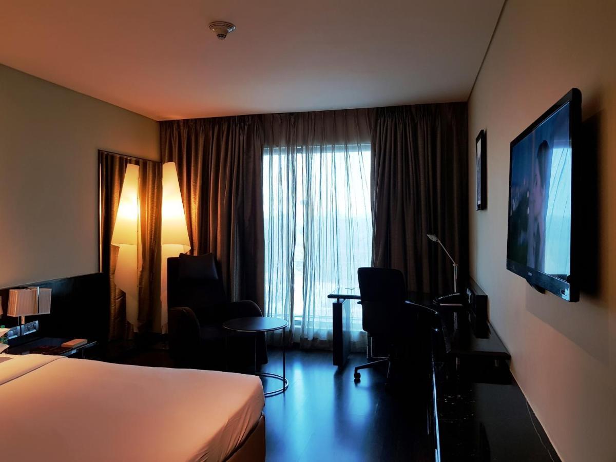 Vivanta Hyderabad, Begumpet Eksteriør bilde A room at the hotel